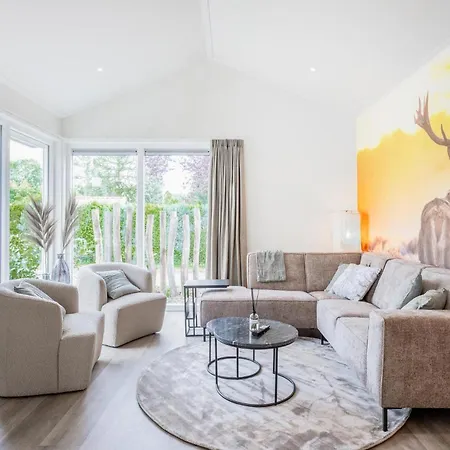 Luxurious In With Wifi Hébergement de vacances