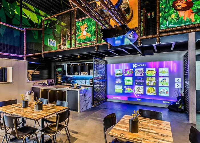 Luxurious In With Wifi Semesterbostad