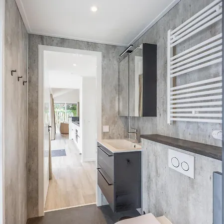 Luxurious In With Wifi * פורטהאוזן