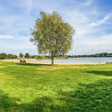 בית נופש Luxurious In With Wifi פורטהאוזן